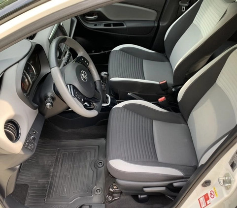 Toyota Yaris cena 49000 przebieg: 167000, rok produkcji 2017 z Bochnia małe 326